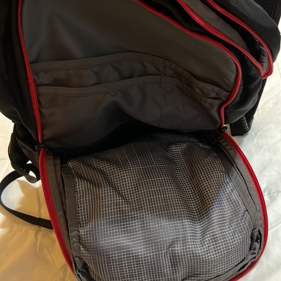Timbuk2 laptop backpack black and red - Picture 4 of 4